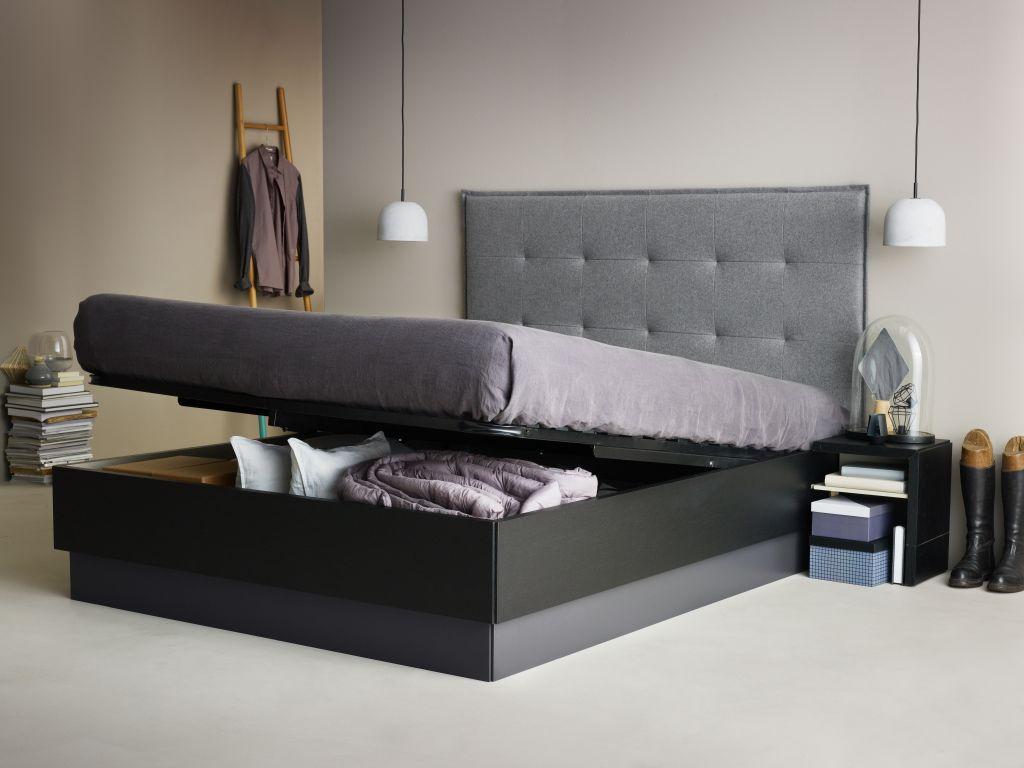 Postel Lugano s úložným prostorem od BoConcept https://www.boconcept.com/cs-cz/lugano/37800CBCIW63023.html