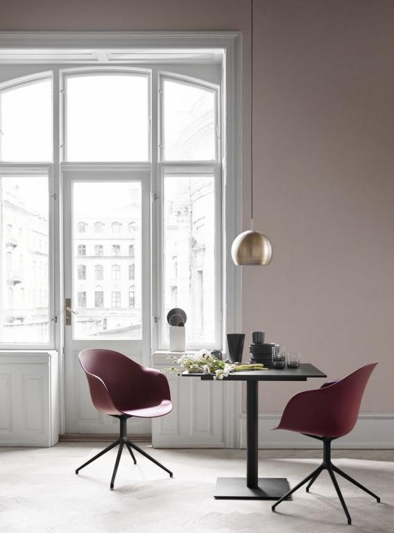 Závěsné svítidlo BALL od BoConcept https://www.boconcept.com/cs-cz/ball/105060001810.html